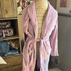 Lavender Women's Plush Robe - OS